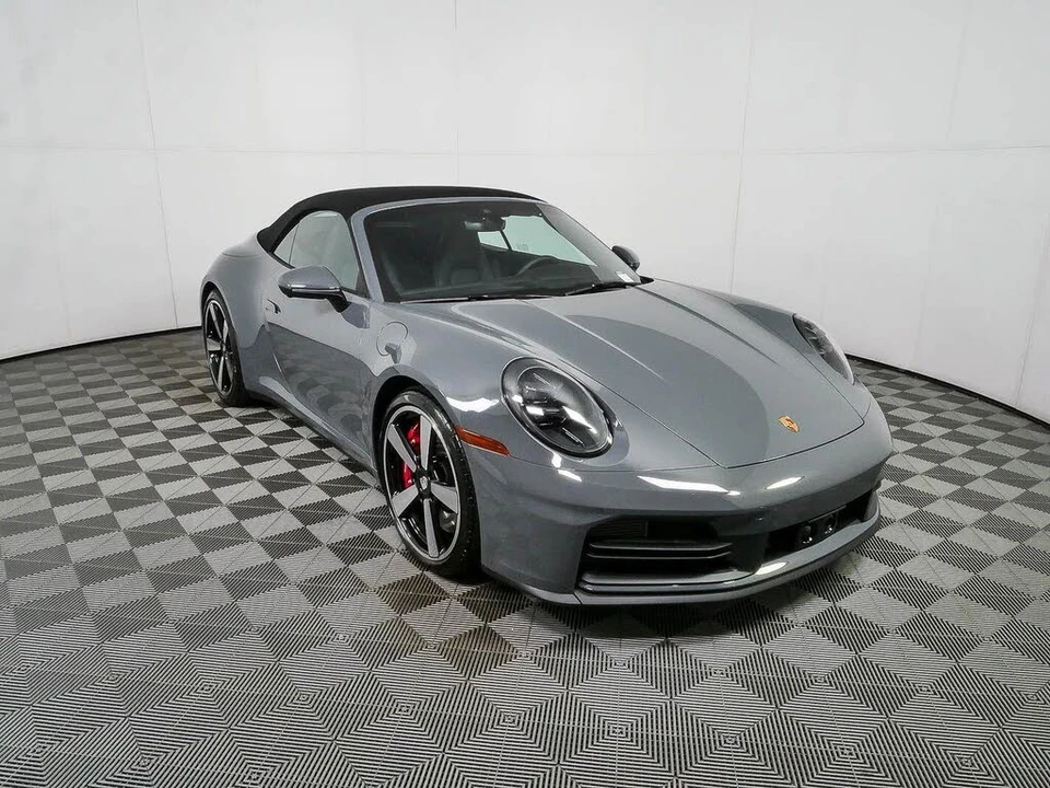 2026 Porsche 992 Carrera 4S - Image 26 of 31