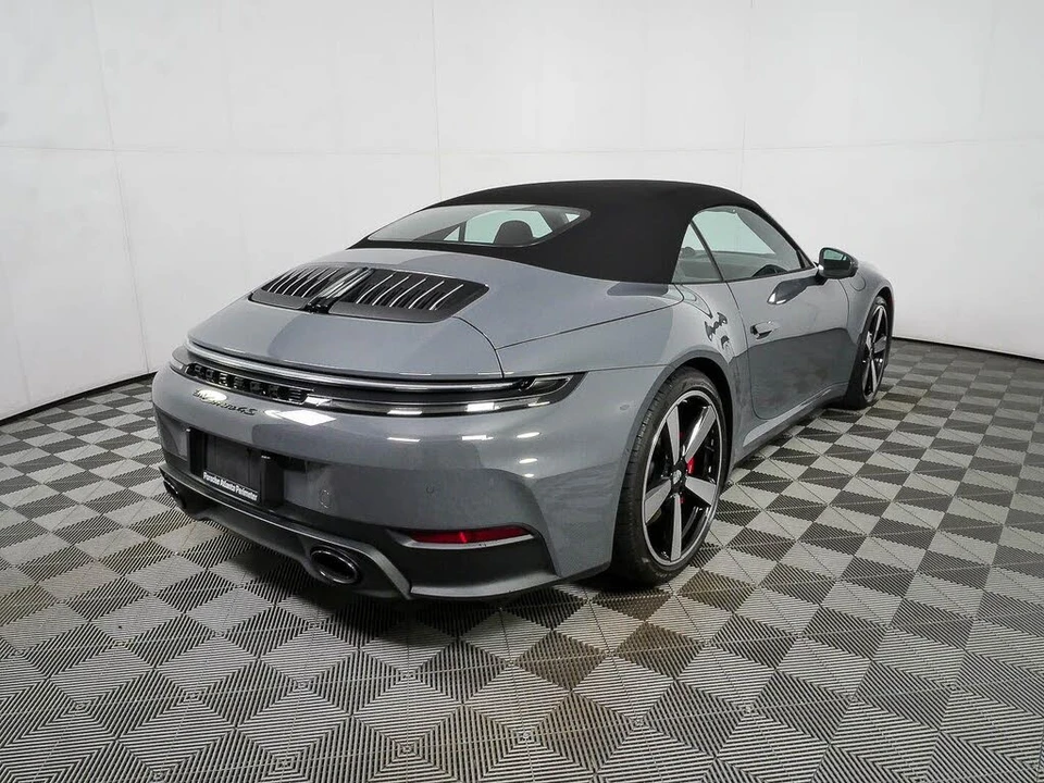 2026 Porsche 992 Carrera 4S - Image 28 of 31