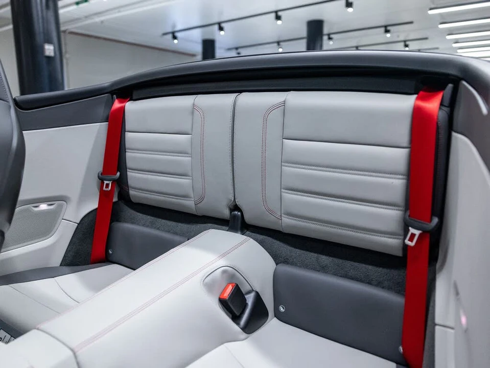 2026 Porsche 992 Carrera 4S - Image 29 of 31