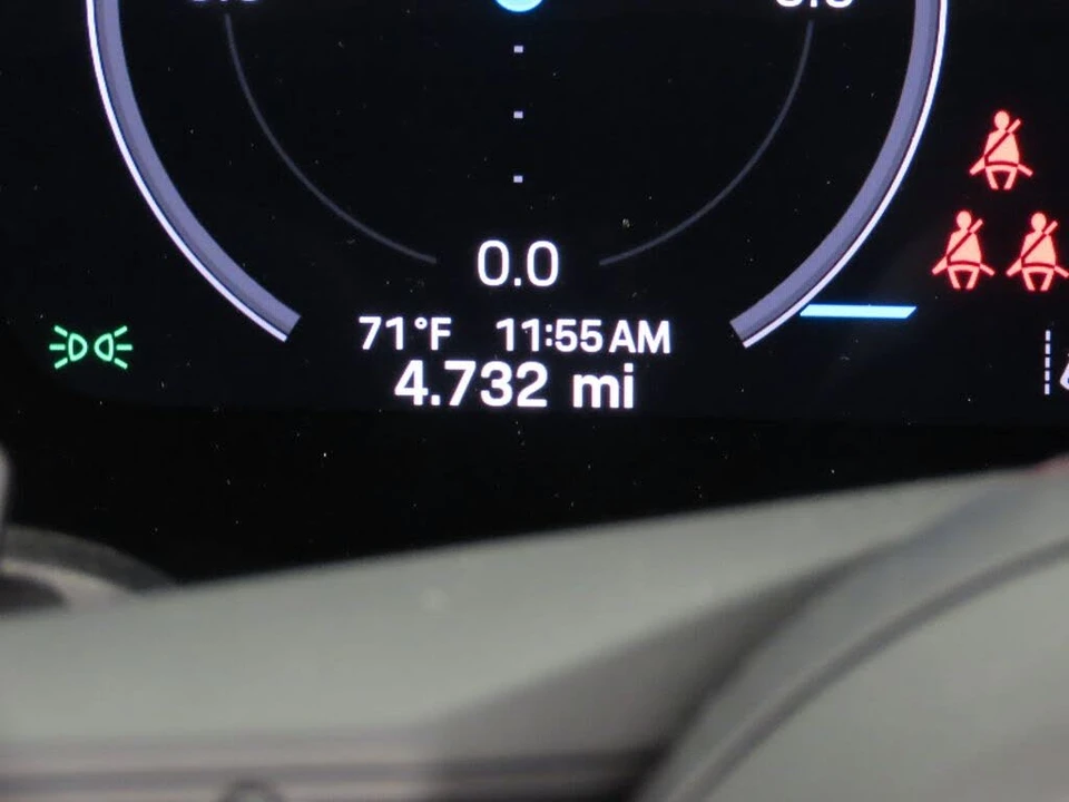 2026 Porsche 992 Carrera 4S - Image 26 of 31