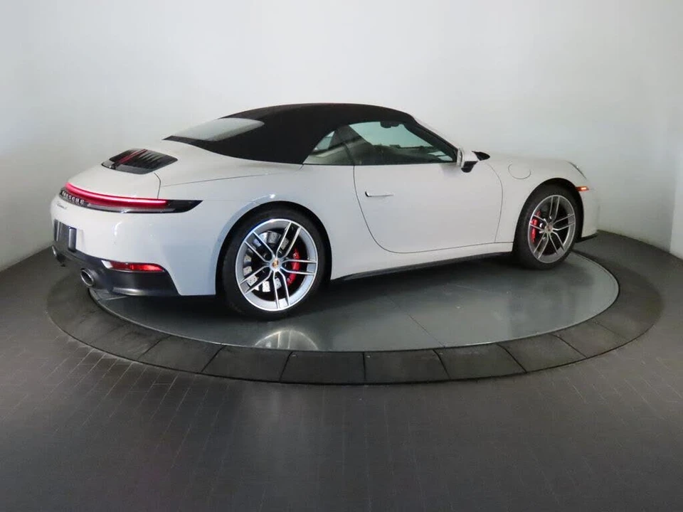 2026 Porsche 992 Carrera 4S - Image 7 of 31