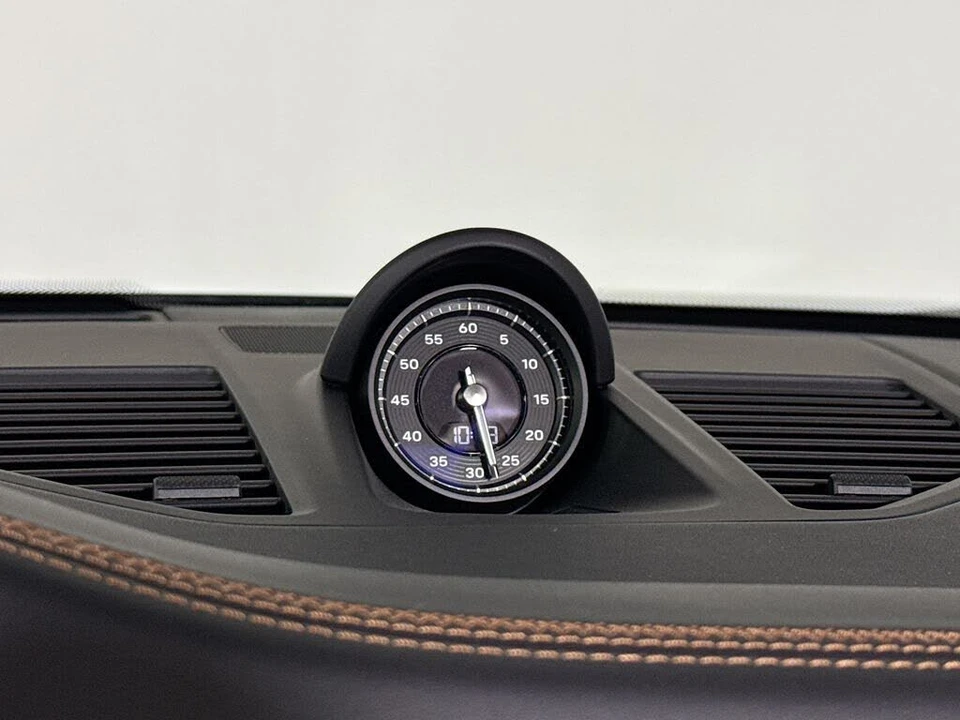 2026 Porsche 992 Carrera 4S - Image 26 of 31