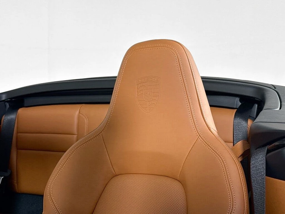 2026 Porsche 992 Carrera 4S - Image 20 of 31