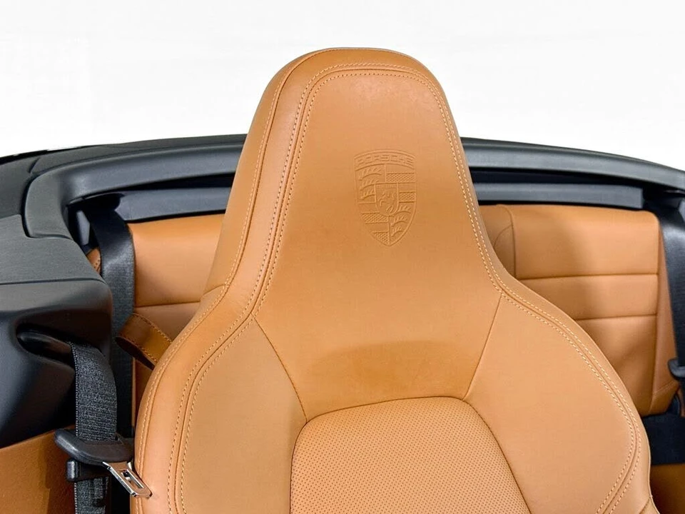 2026 Porsche 992 Carrera 4S - Image 21 of 31