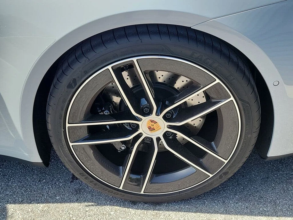 2026 Porsche 992 Carrera 4S - Image 11 of 31