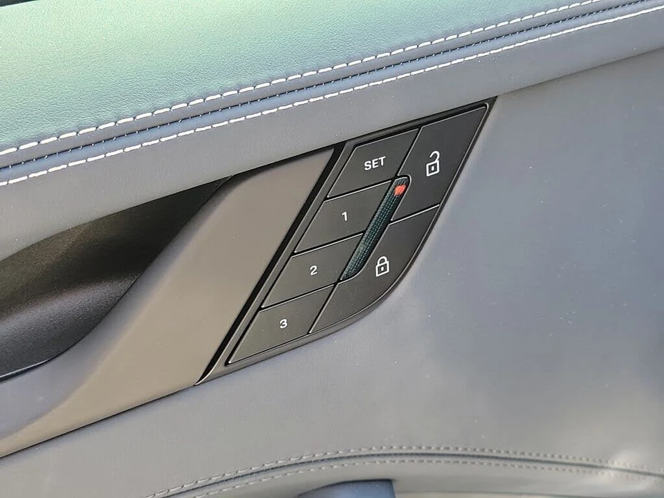 2026 Porsche 992 Carrera 4S - Image 25 of 31
