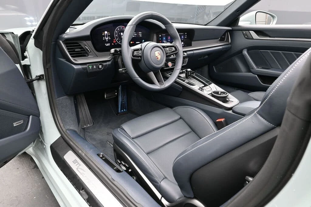 2026 Porsche 992 Carrera 4S - Image 4 of 27