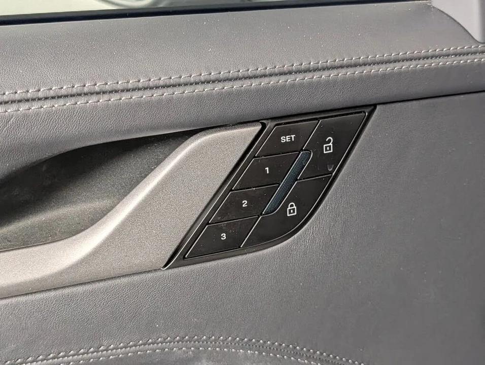 2026 Porsche 992 Carrera 4S - Image 24 of 31