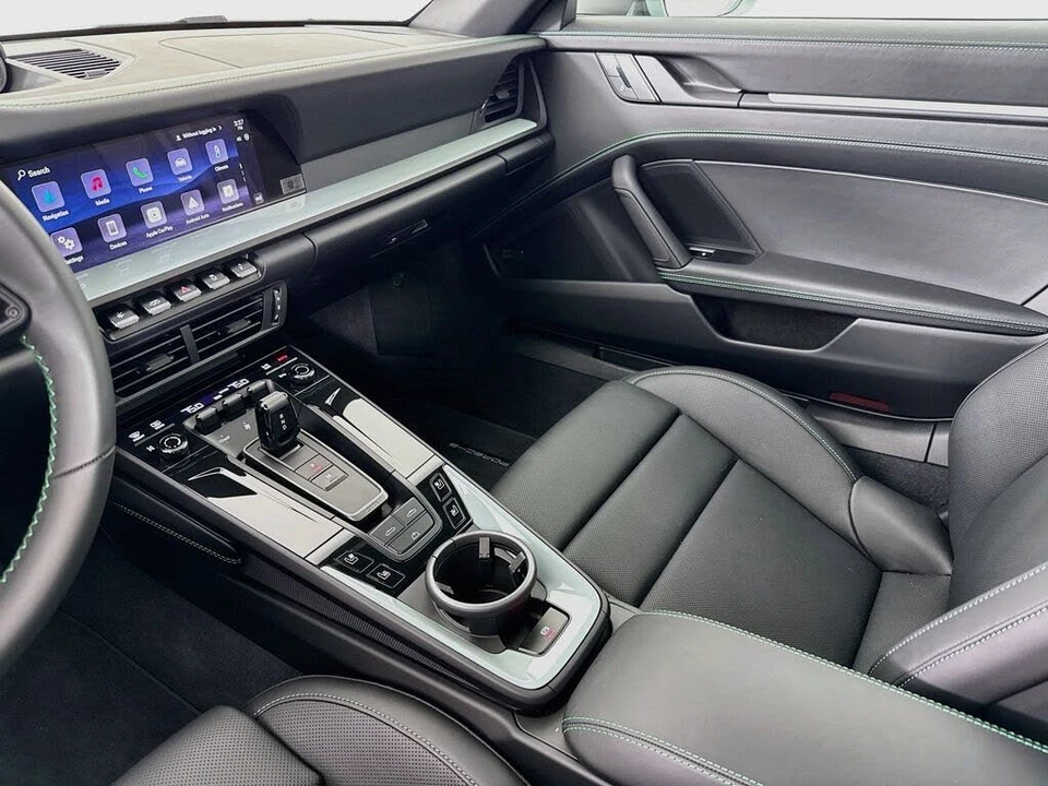 2026 Porsche 992 Carrera 4S - Image 27 of 31