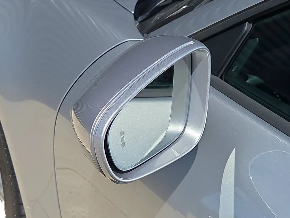 2026 Porsche 992 Carrera 4S - Image 28 of 31