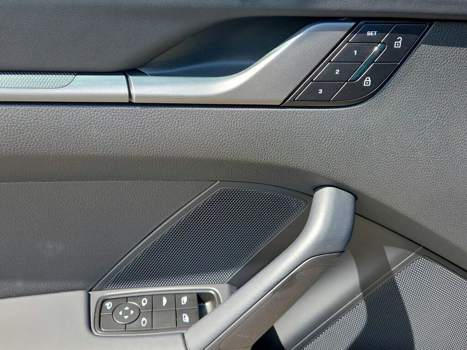 2026 Porsche 992 Carrera 4S - Image 8 of 31