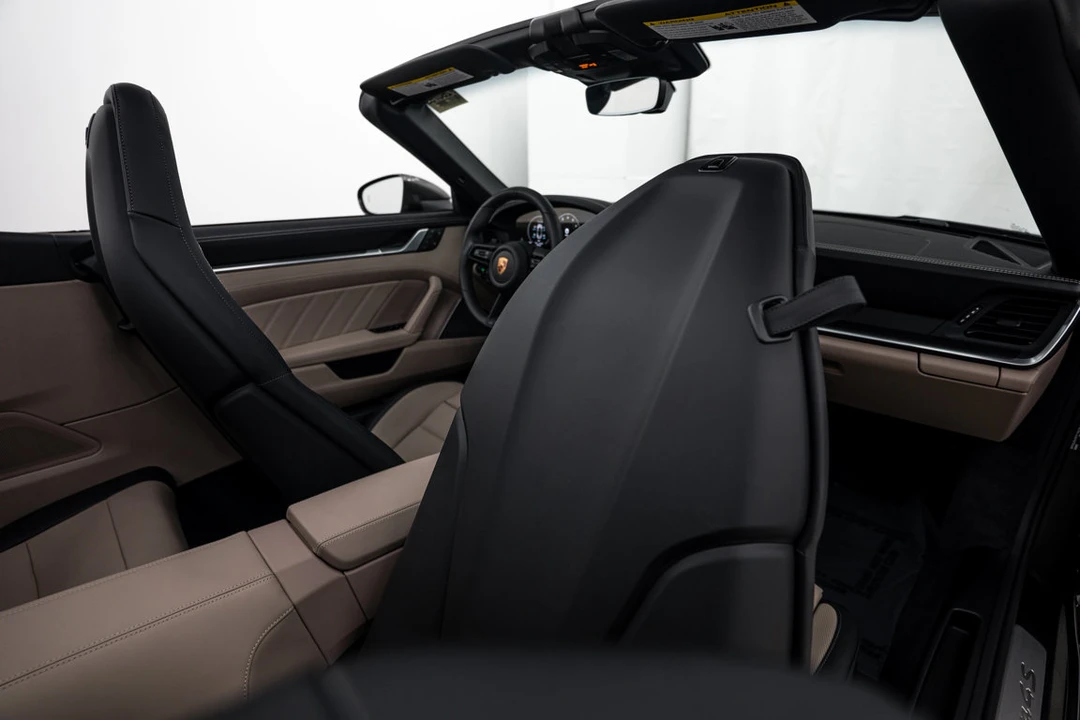 2026 Porsche 992 Carrera 4S - Image 16 of 31