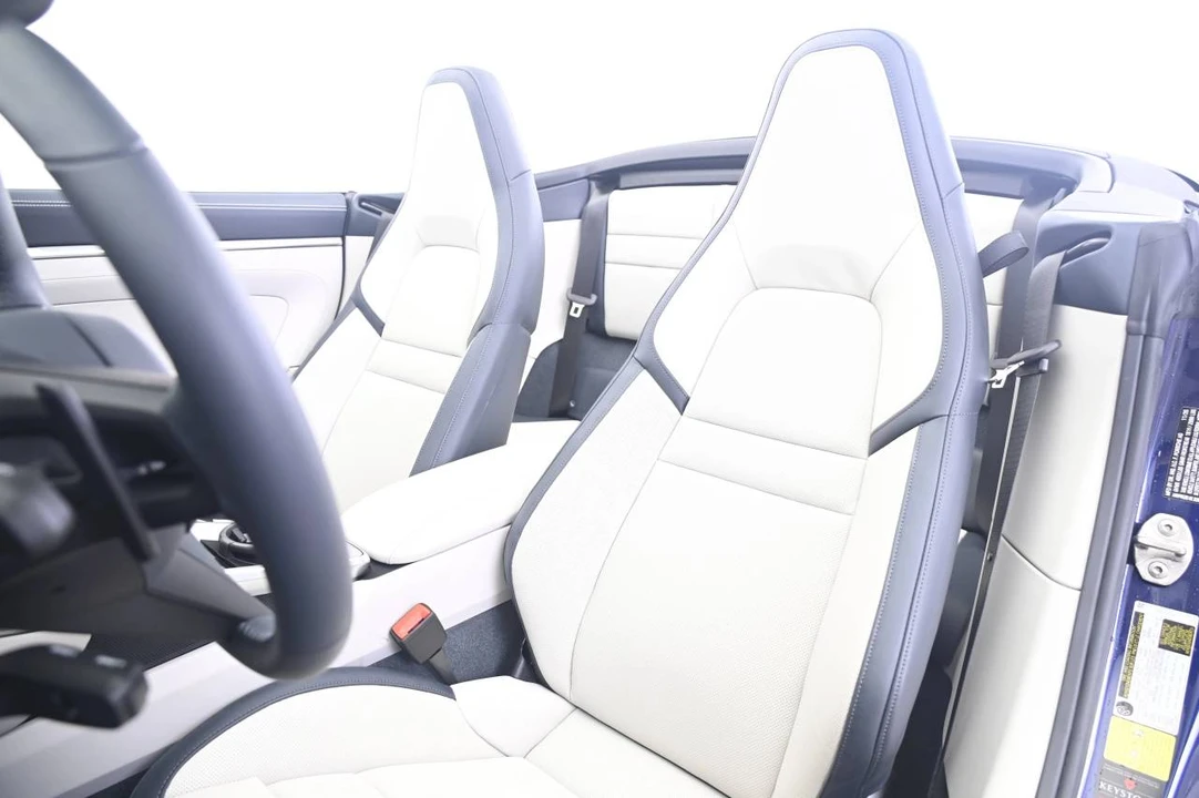 2026 Porsche 992 Carrera 4S - Image 5 of 5
