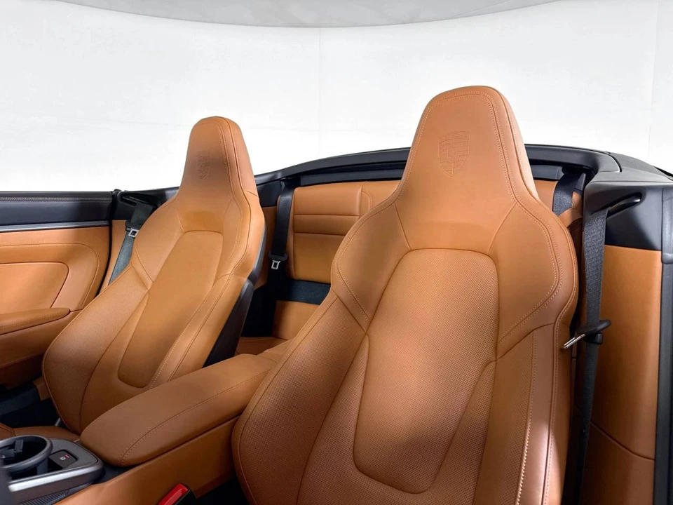 2026 Porsche 992 Carrera 4S - Image 5 of 5