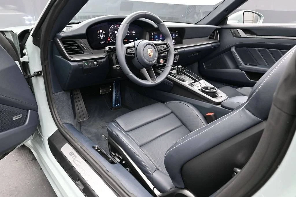 2026 Porsche 992 Carrera 4S - Image 4 of 4
