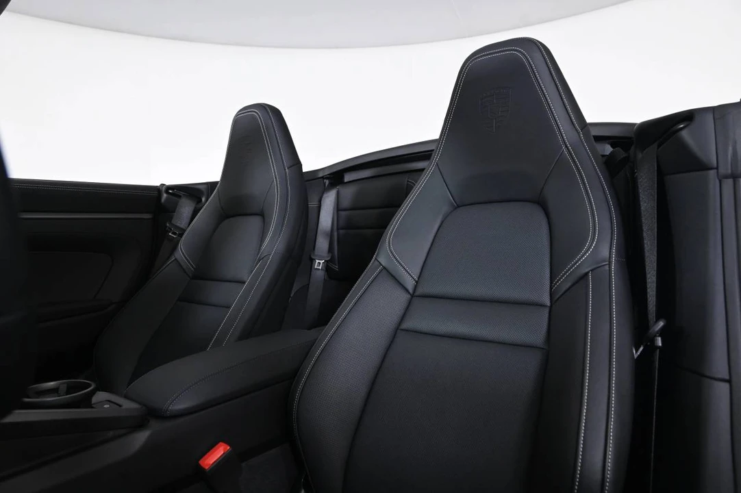 2026 Porsche 992 Carrera 4S - Image 5 of 5