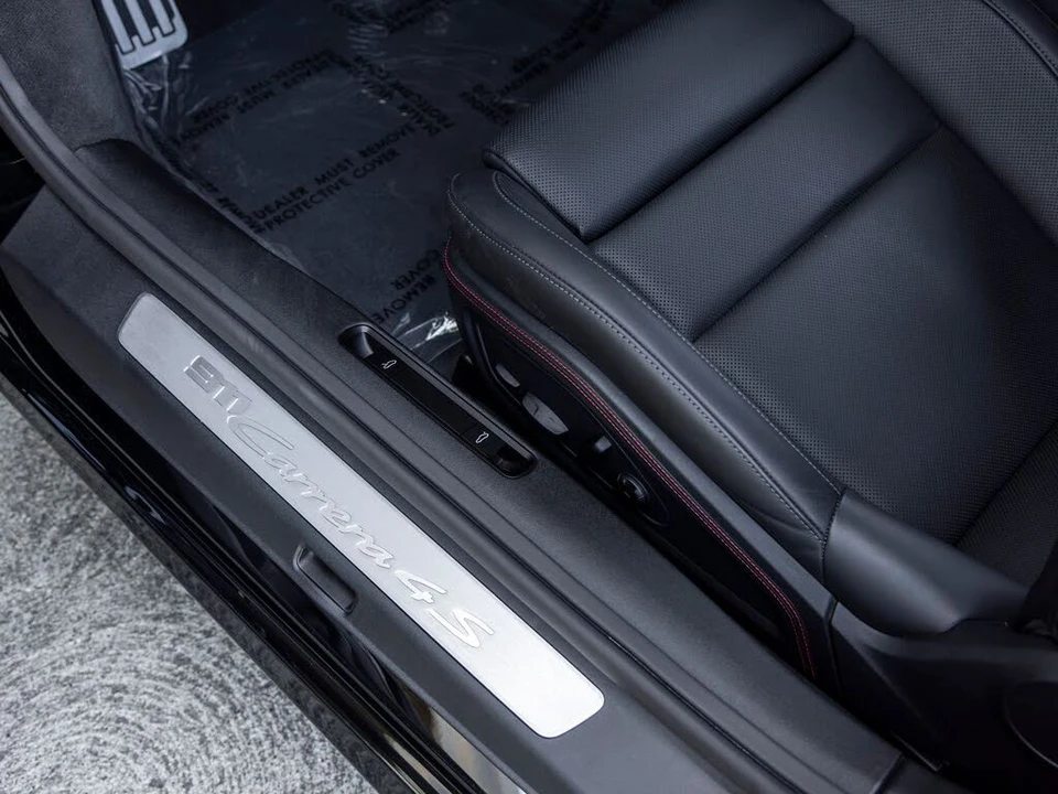 2026 Porsche 992 Carrera 4S - Image 29 of 31