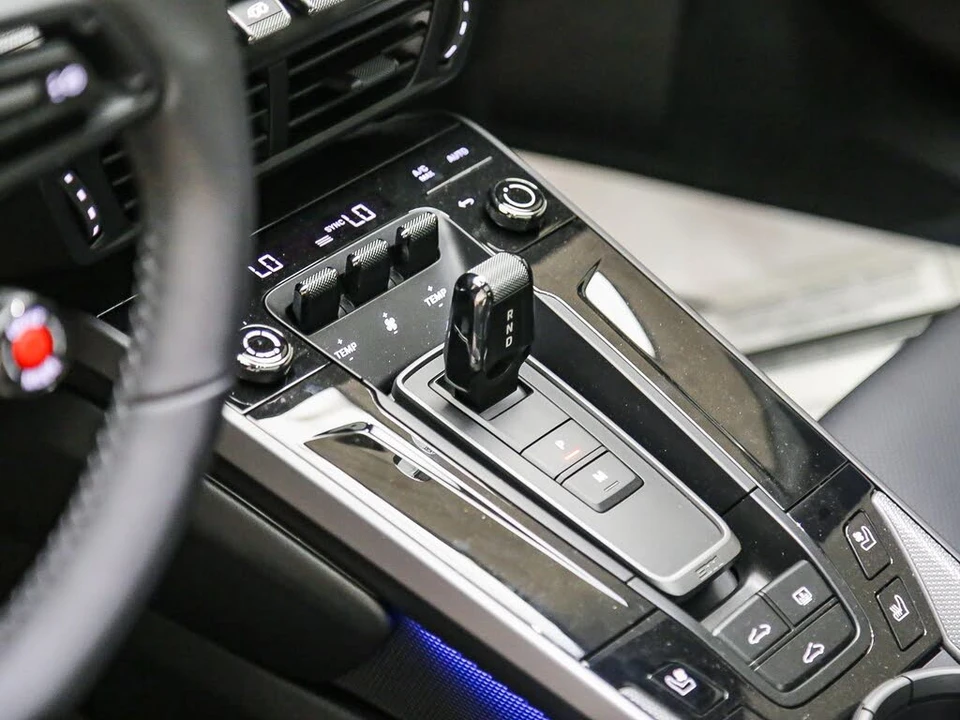 2026 Porsche 992 Carrera 4S - Image 24 of 31