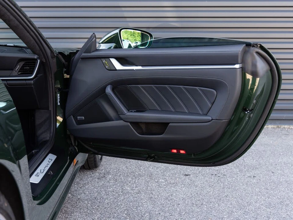 2026 Porsche 992 Carrera 4S - Image 28 of 31