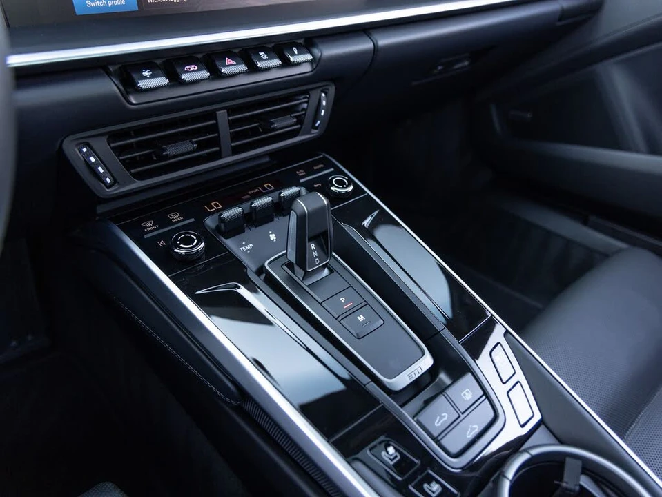 2026 Porsche 992 Carrera 4S - Image 17 of 31
