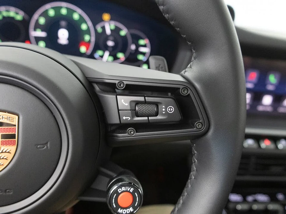 2026 Porsche 992 Carrera 4S - Image 22 of 31