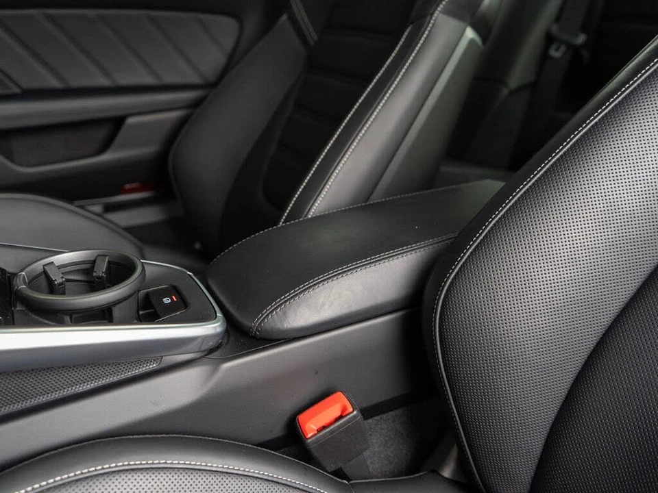 2026 Porsche 992 Carrera 4S - Image 25 of 31
