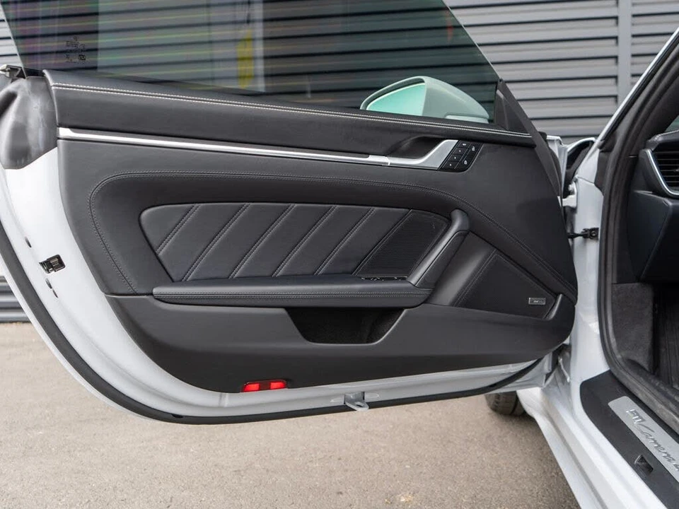 2026 Porsche 992 Carrera 4S - Image 26 of 31