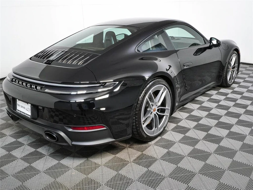 2026 Porsche 992 Carrera 4S - Image 28 of 31