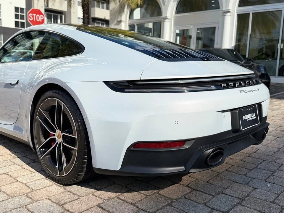 2026 Porsche 992 Carrera 4S - Image 18 of 31