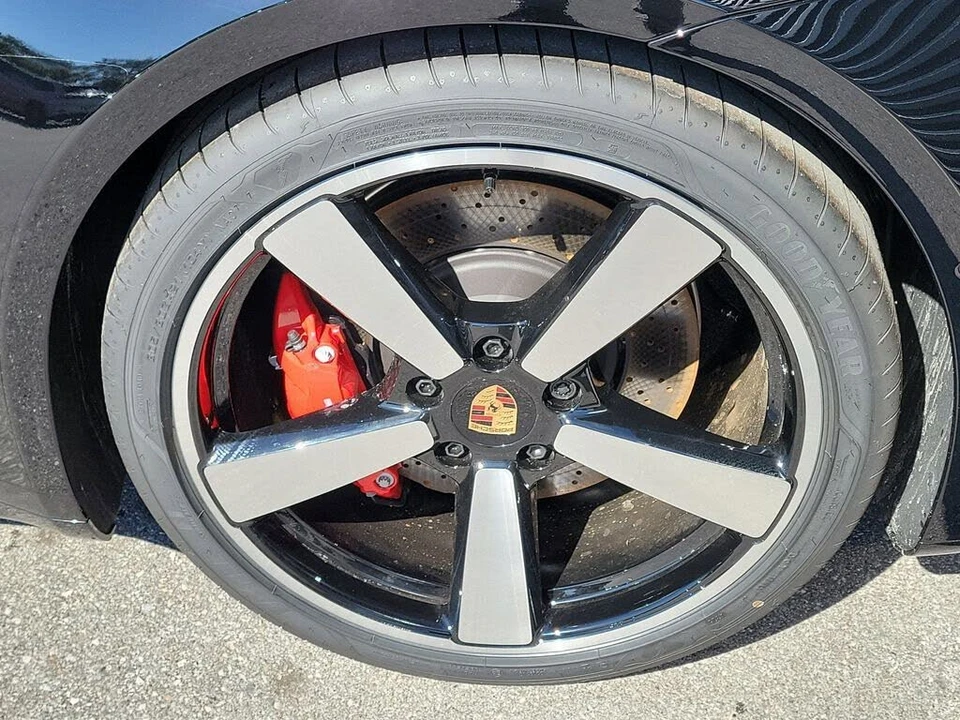 2026 Porsche 992 Carrera 4S - Image 11 of 31