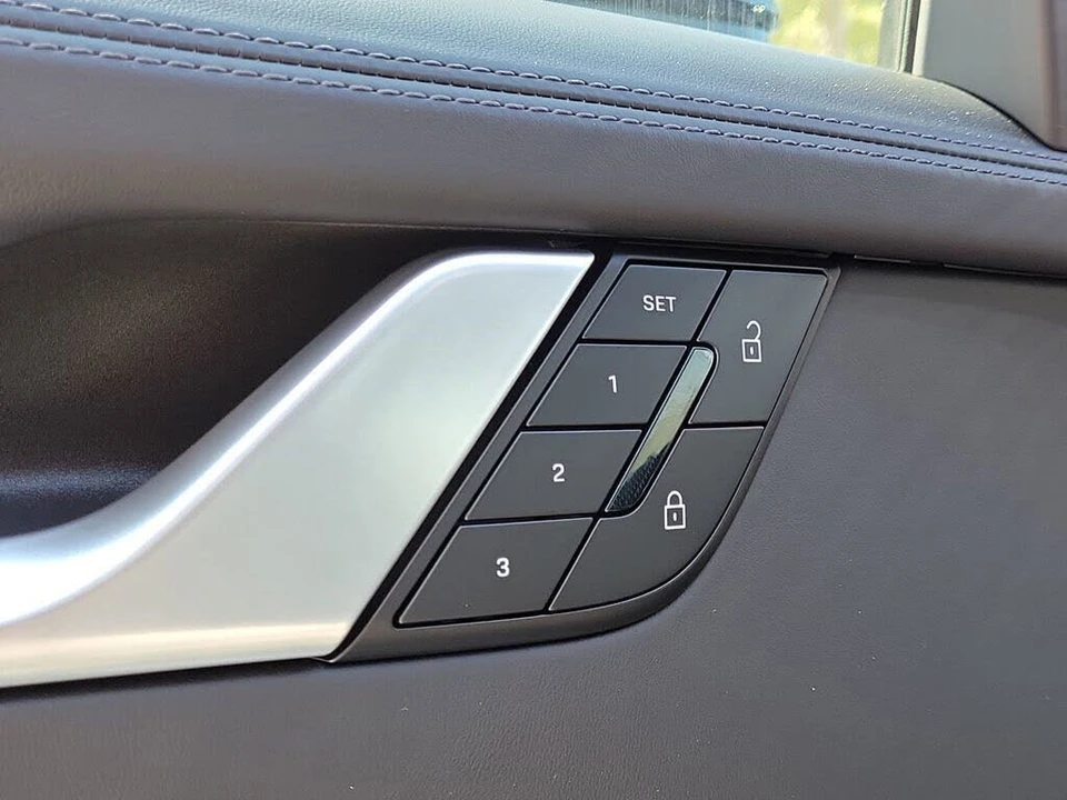 2026 Porsche 992 Carrera 4S - Image 22 of 31
