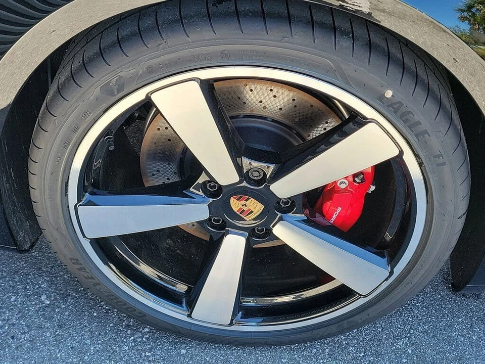 2026 Porsche 992 Carrera 4S - Image 14 of 31