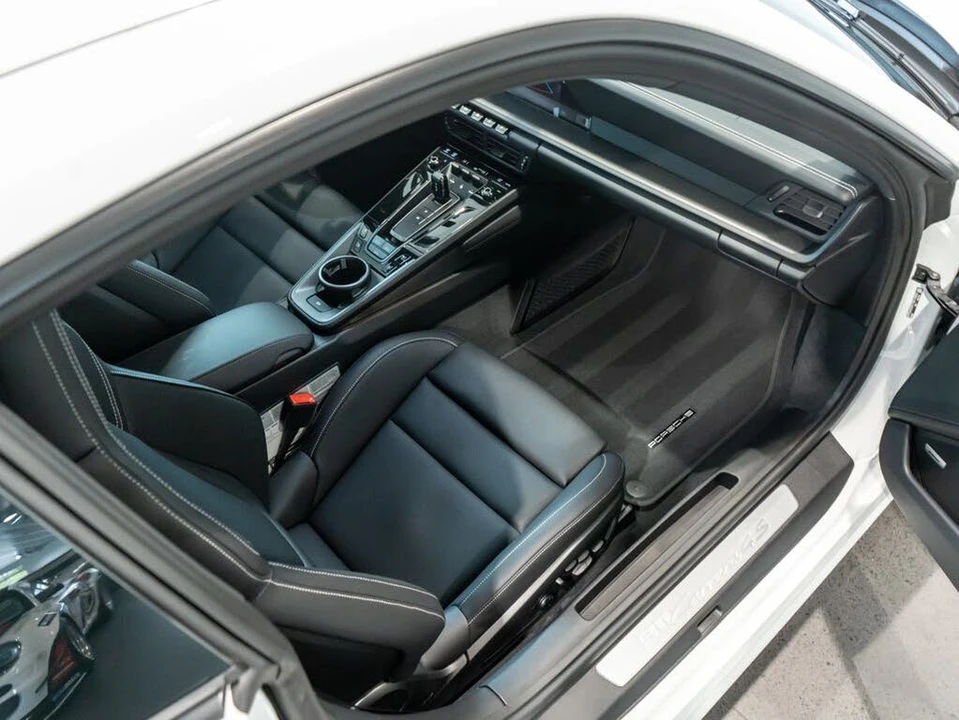 2026 Porsche 992 Carrera 4S - Image 26 of 31
