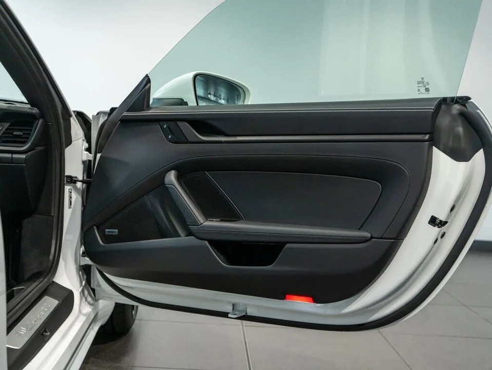 2026 Porsche 992 Carrera 4S - Image 24 of 31