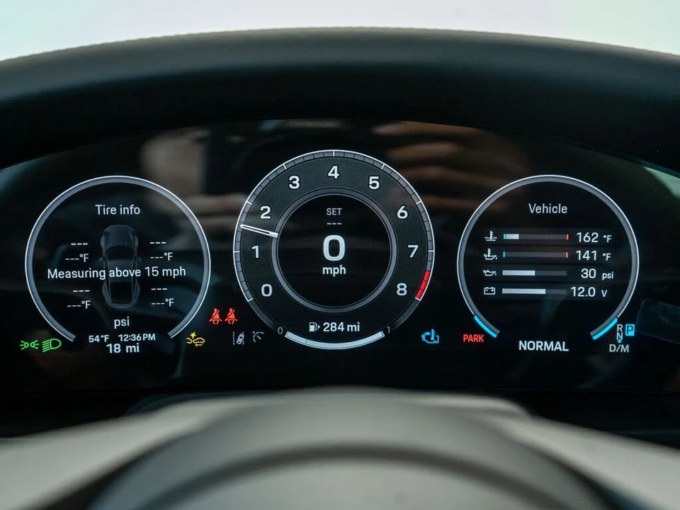 2026 Porsche 992 Carrera 4S - Image 20 of 31