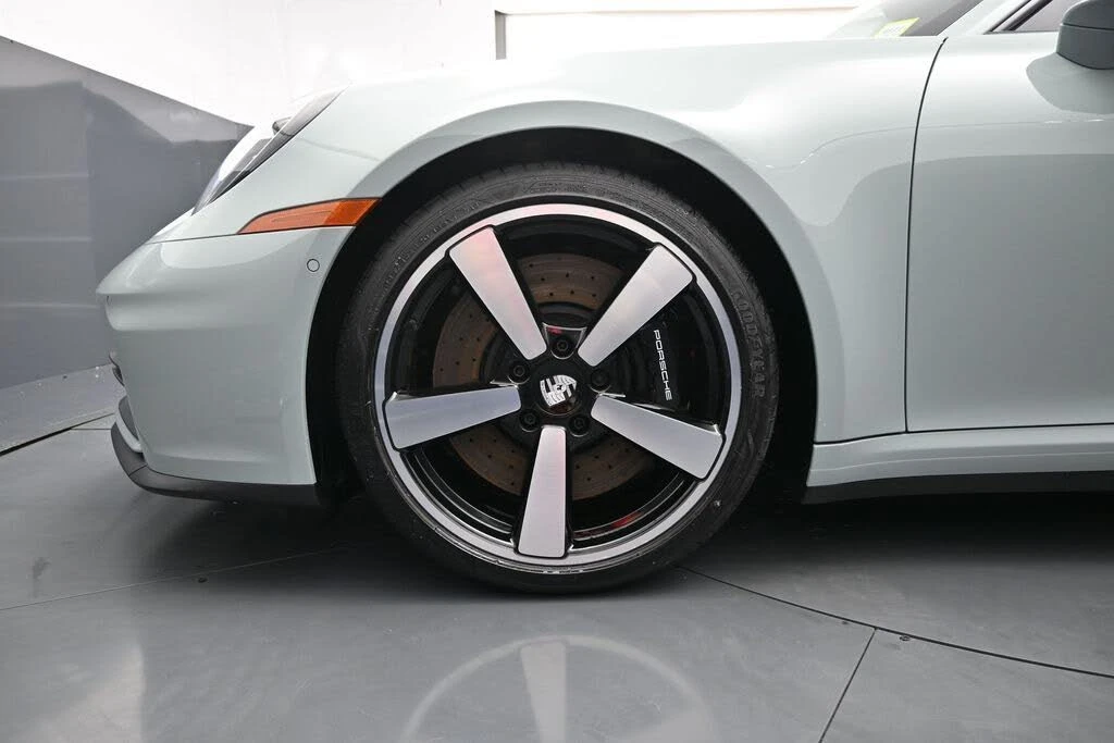 2026 Porsche 992 Carrera 4S - Image 7 of 31