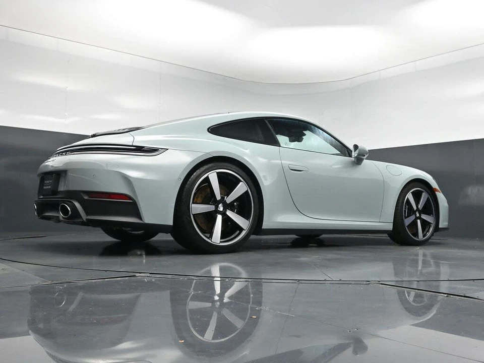 2026 Porsche 992 Carrera 4S - Image 26 of 31