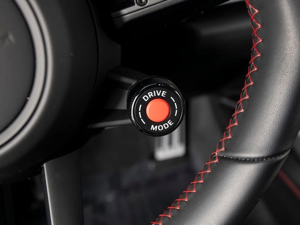 2026 Porsche 992 Carrera 4S - Image 27 of 31