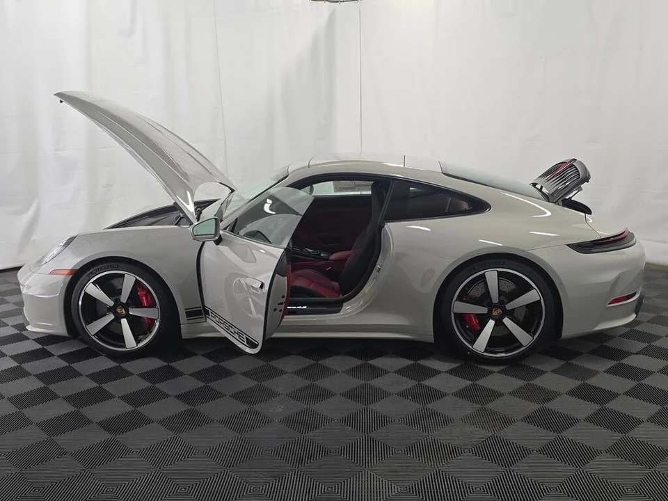 2026 Porsche 992 Carrera 4S - Image 13 of 31
