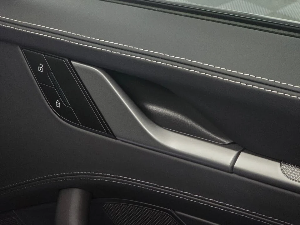 2026 Porsche 992 Carrera 4S - Image 23 of 31