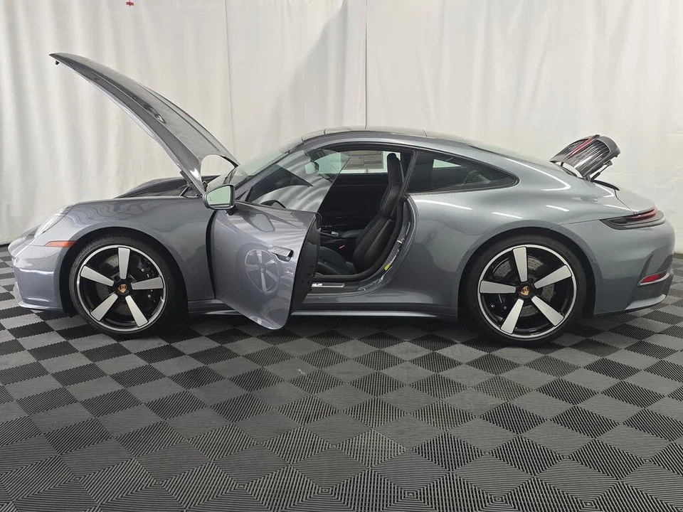 2026 Porsche 992 Carrera 4S - Image 12 of 31