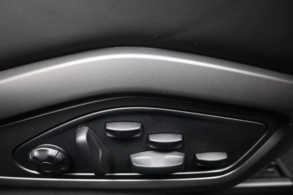 2026 Porsche 992 Carrera 4S - Image 13 of 31