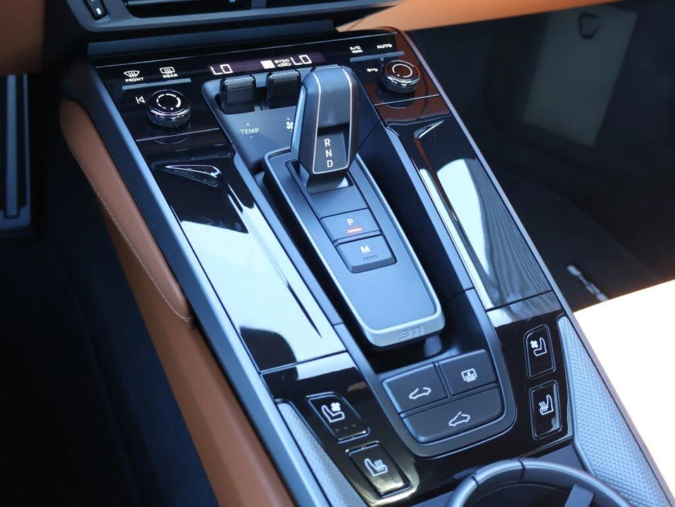 2026 Porsche 992 Carrera 4S - Image 21 of 29