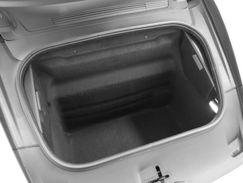 2026 Porsche 992 Carrera 4S - Image 19 of 31