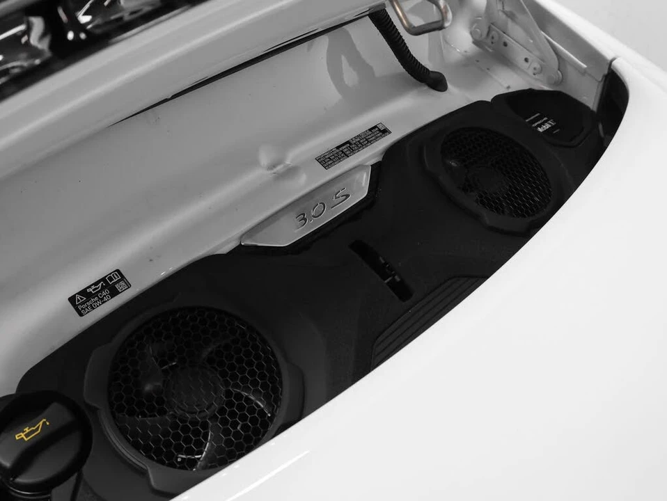 2026 Porsche 992 Carrera 4S - Image 22 of 31