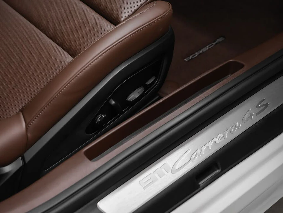 2026 Porsche 992 Carrera 4S - Image 27 of 31