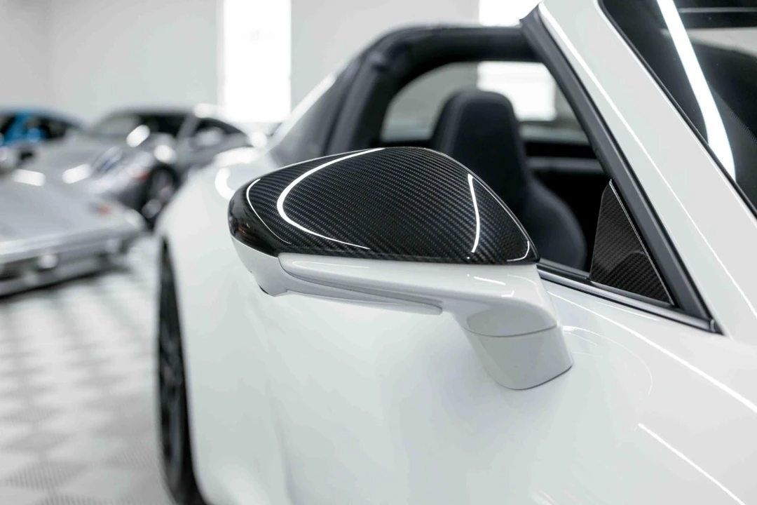 2026 Porsche 992 Carrera 4S - Image 21 of 31