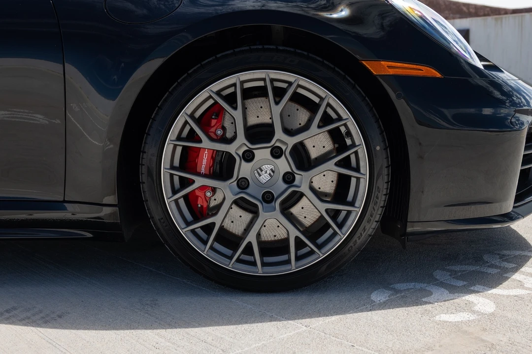 2026 Porsche 992 Carrera 4S - Image 22 of 31