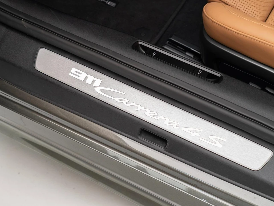 2026 Porsche 992 Carrera 4S - Image 14 of 31