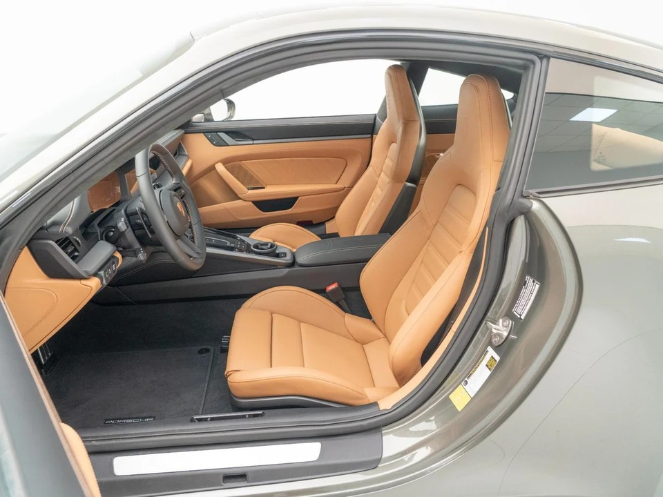 2026 Porsche 992 Carrera 4S - Image 17 of 31